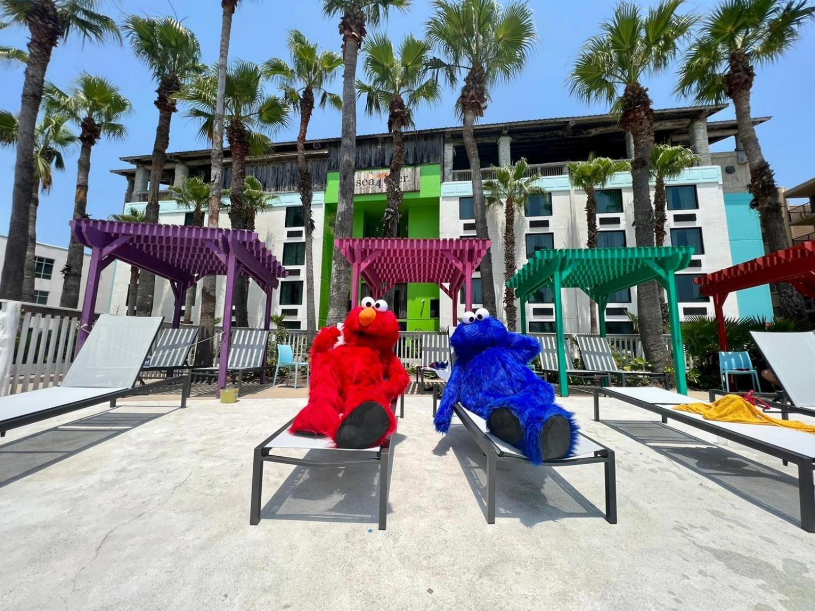 Holiday Inn Resort South Padre Island-Beach Front, An Ihg Hotel Exterior photo