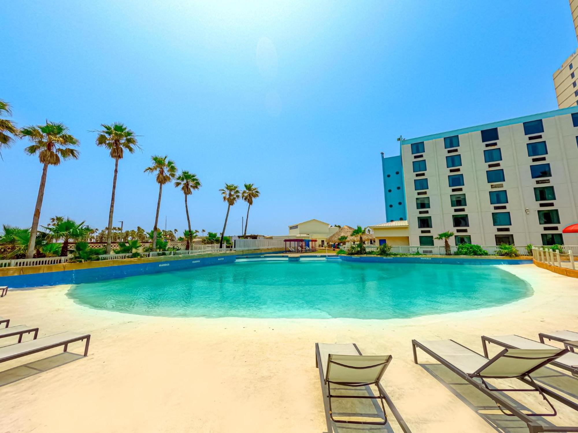 Holiday Inn Resort South Padre Island-Beach Front, An Ihg Hotel Exterior photo